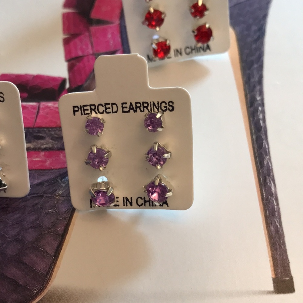 Set of 18-pairs of Rhinestone Stud pierced earrings. NWOT. - Picture 10 of 11